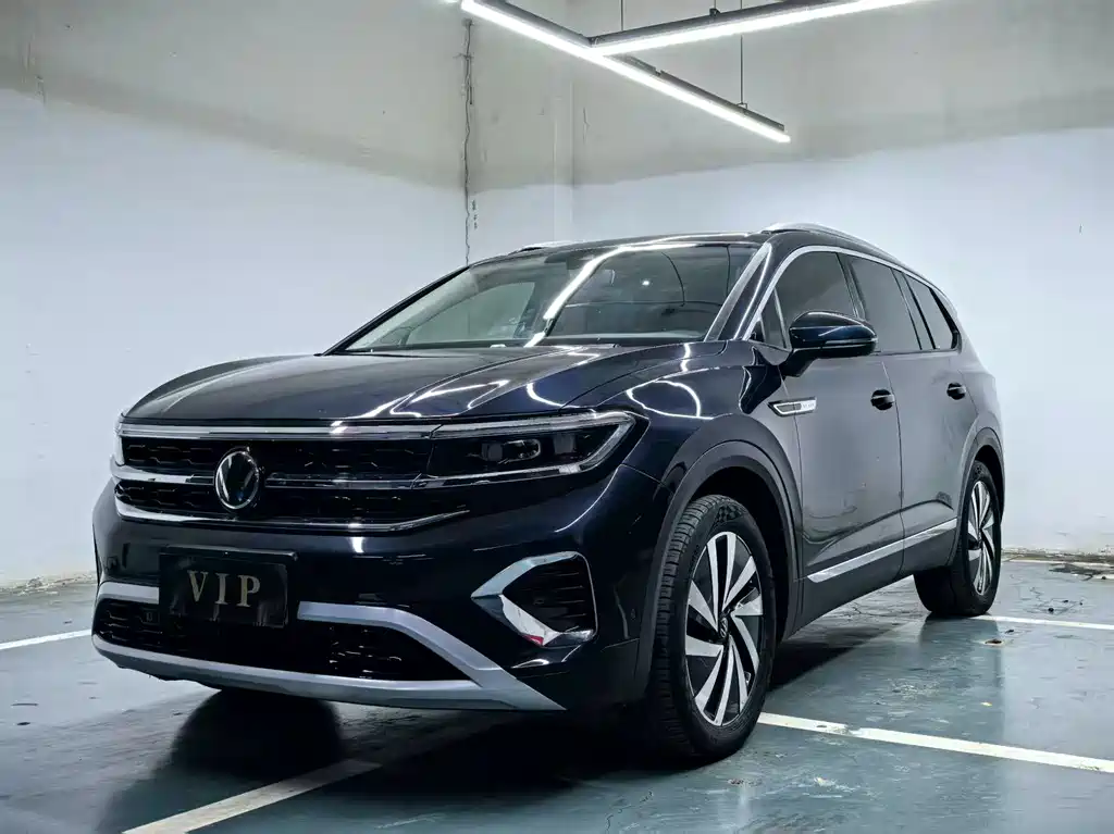Talagon 380 TSI 4 WD Luxury Premium Realm Pro 6-seat