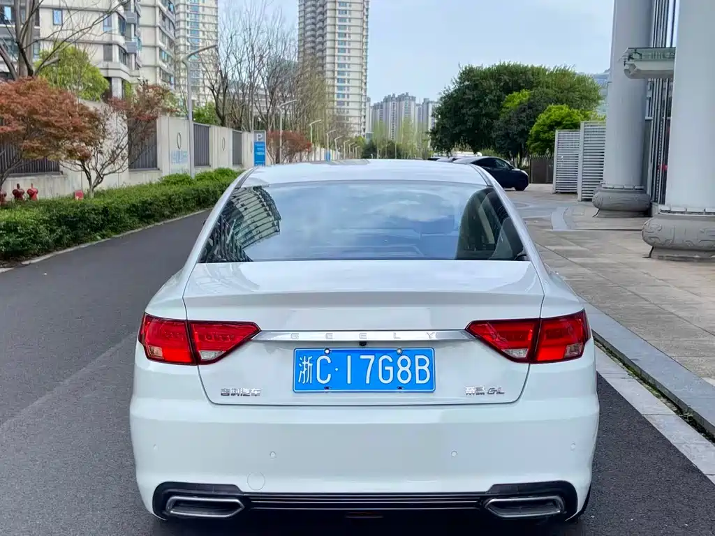 Emgrand GL 1.8 L DCT Elite Connected