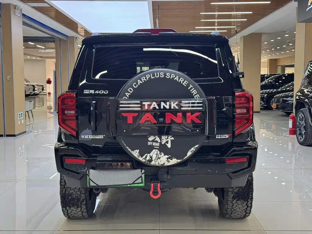 Tank 400 NEV Hi4-T Offroad