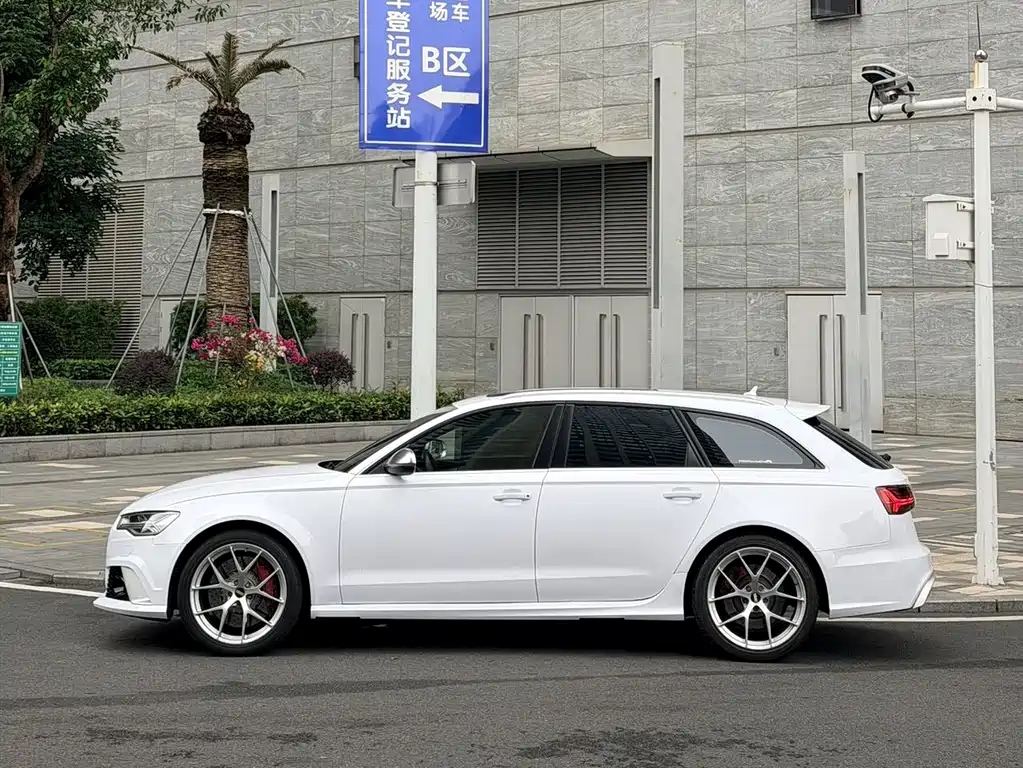Audi RS 6 RS 6 4.0 T Avant