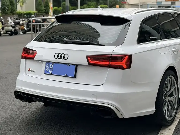 Audi RS 6 RS 6 4.0 T Avant