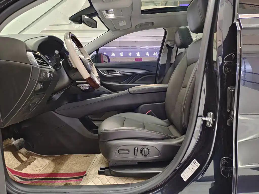 Enclave 652 T 4 WD Distinguished 7-seat