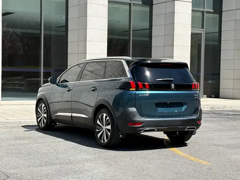 Peugeot 5008 380 THP 7-seat Luxury GT