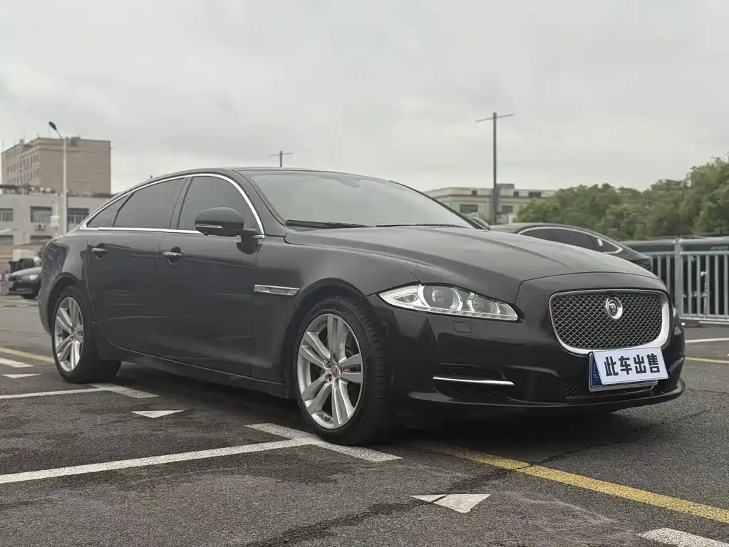 Jaguar XJ XJL 3.0 SC 4 WD Flagship Business