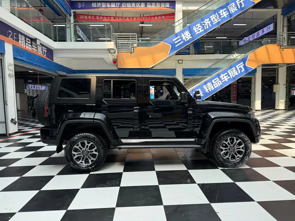 BAIC BJ40 2.0 T Auto 4 WD City Hunter Swordsman
