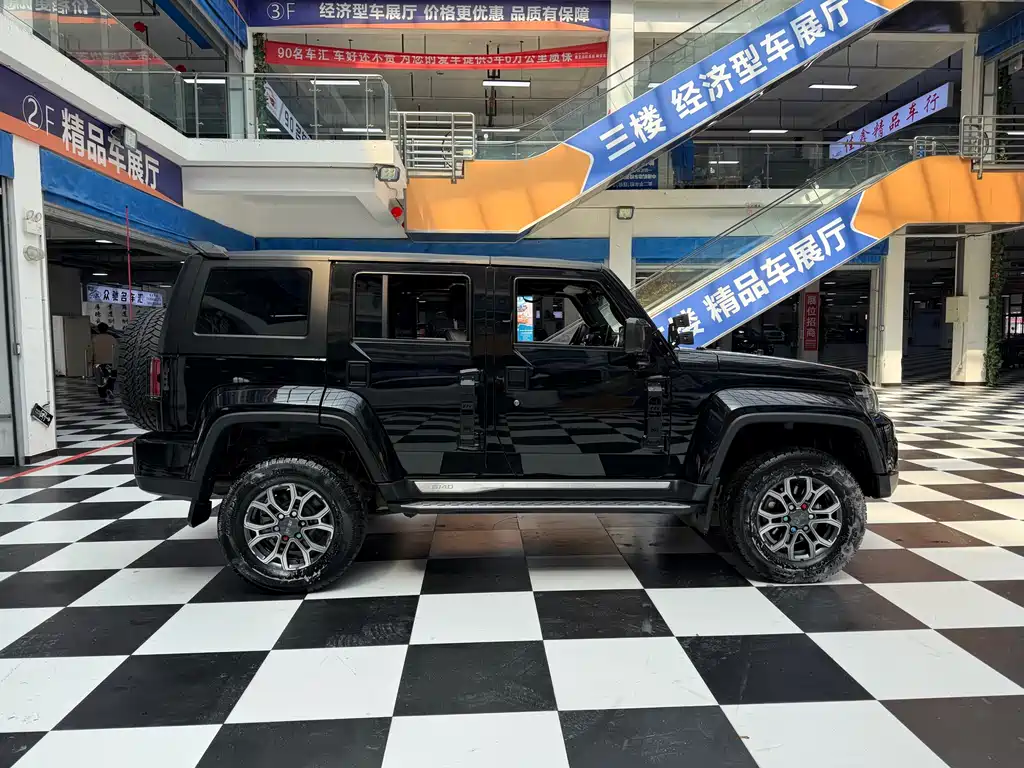 BAIC BJ40 2.0 T Auto 4 WD City Hunter Swordsman