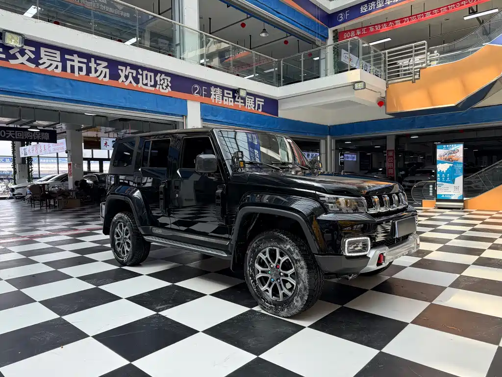 BAIC BJ40 2.0 T Auto 4 WD City Hunter Swordsman