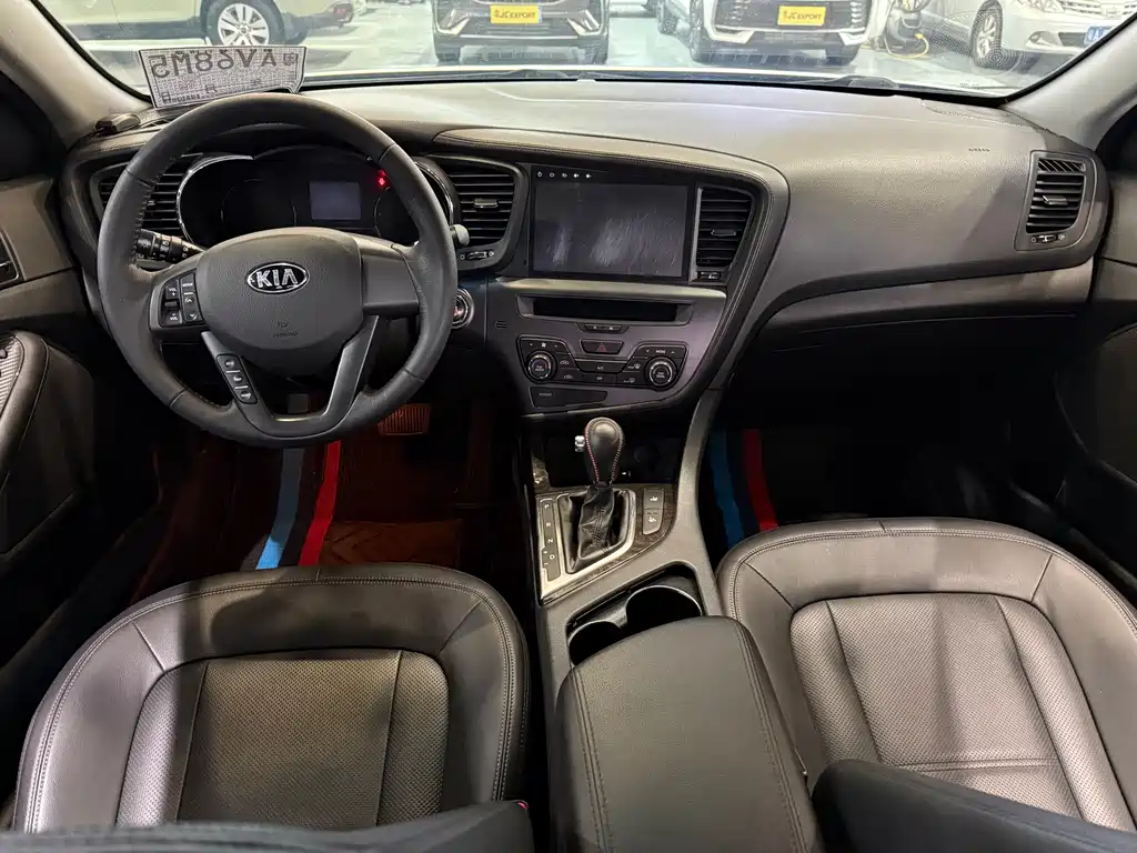 Kia K5 2.0 L Auto GL