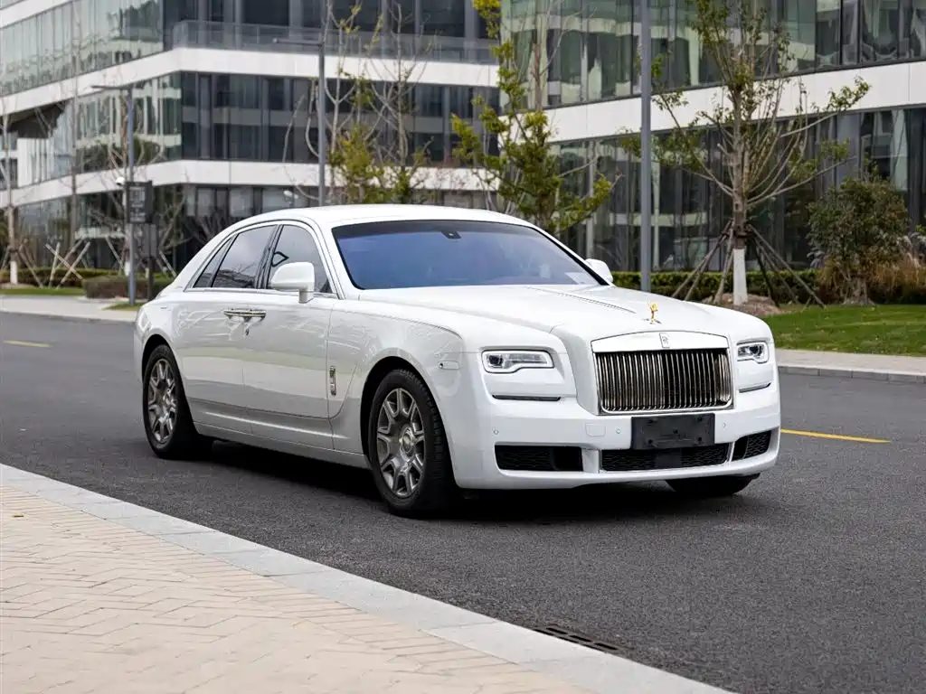 Ghost 6.6 T Standard Wheelbase