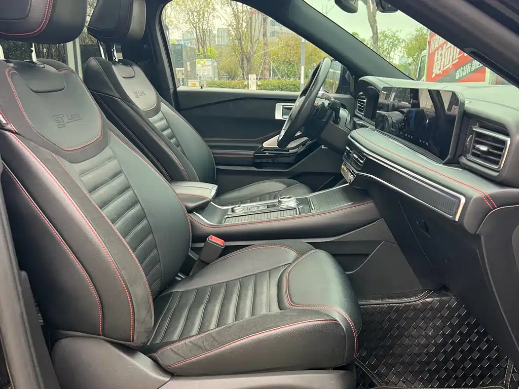 Explorer EcoBoost 285 4 WD ST-LINE 6-seat