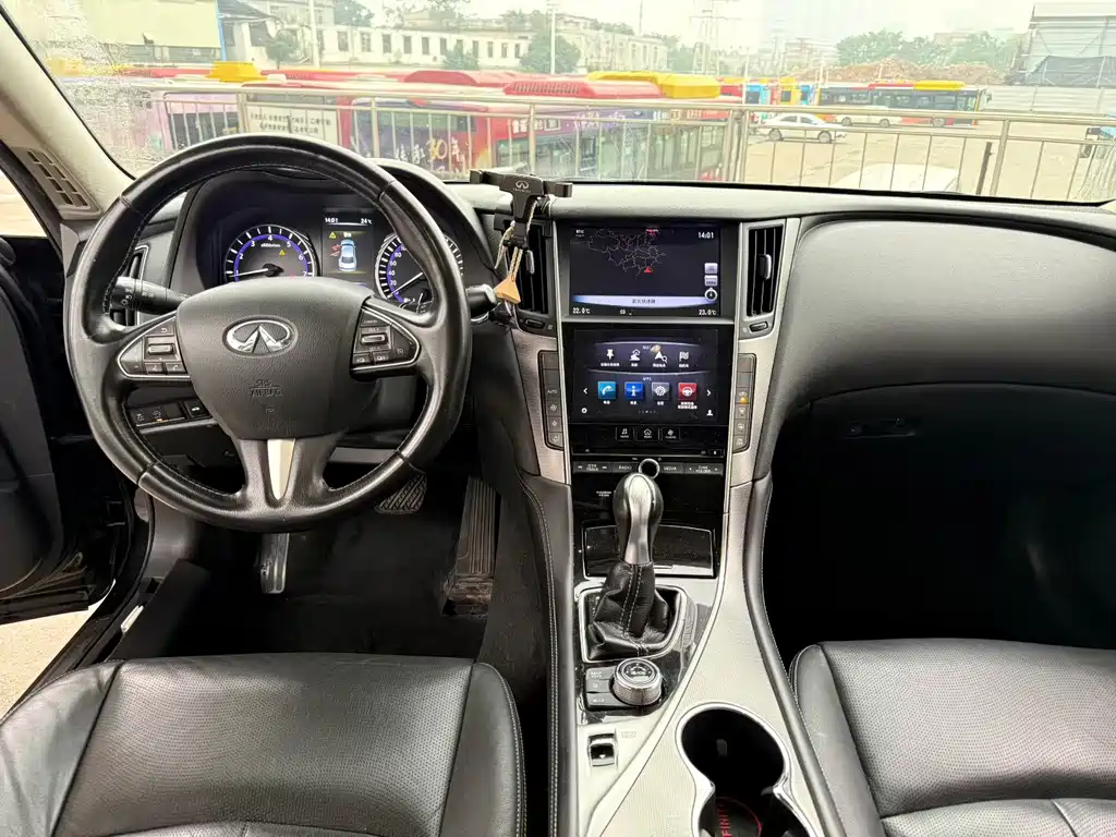 Infiniti Q50 L 2.0 T Joy