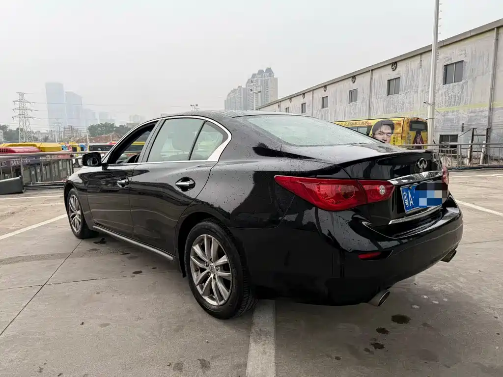 Infiniti Q50 L 2.0 T Joy