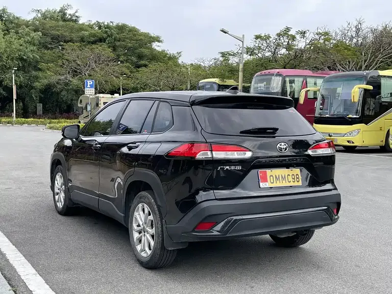 Toyota Frontlander 2.0 L CVT Luxury