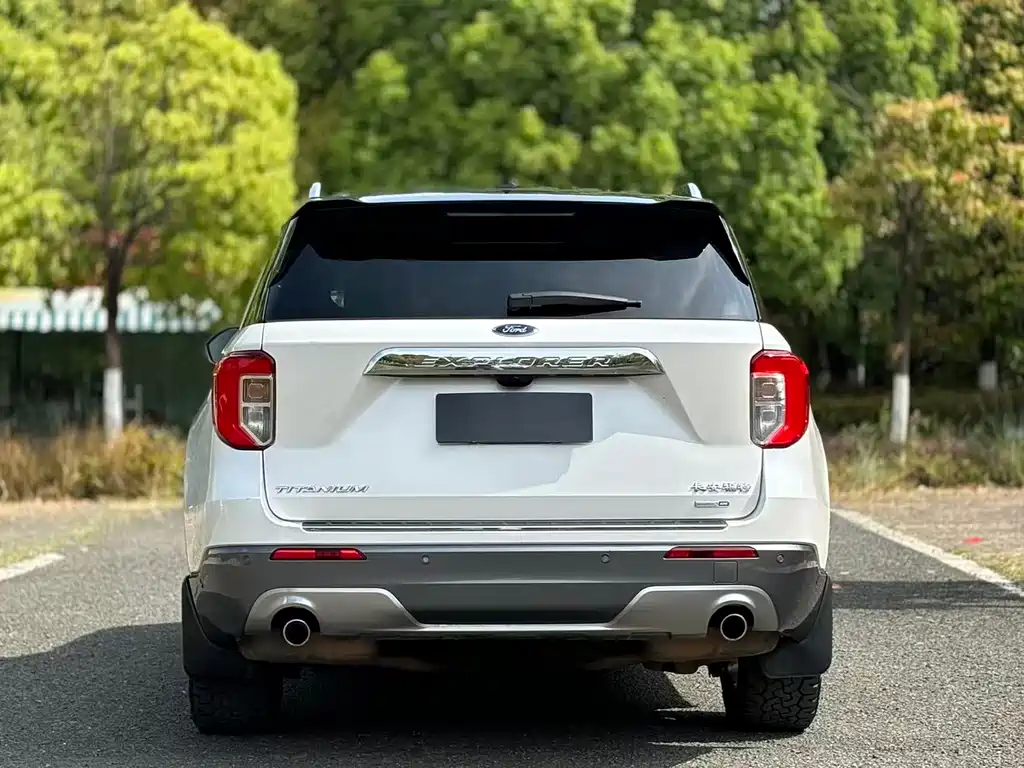 Explorer EcoBoost 285 4 WD Titanium 7-seat