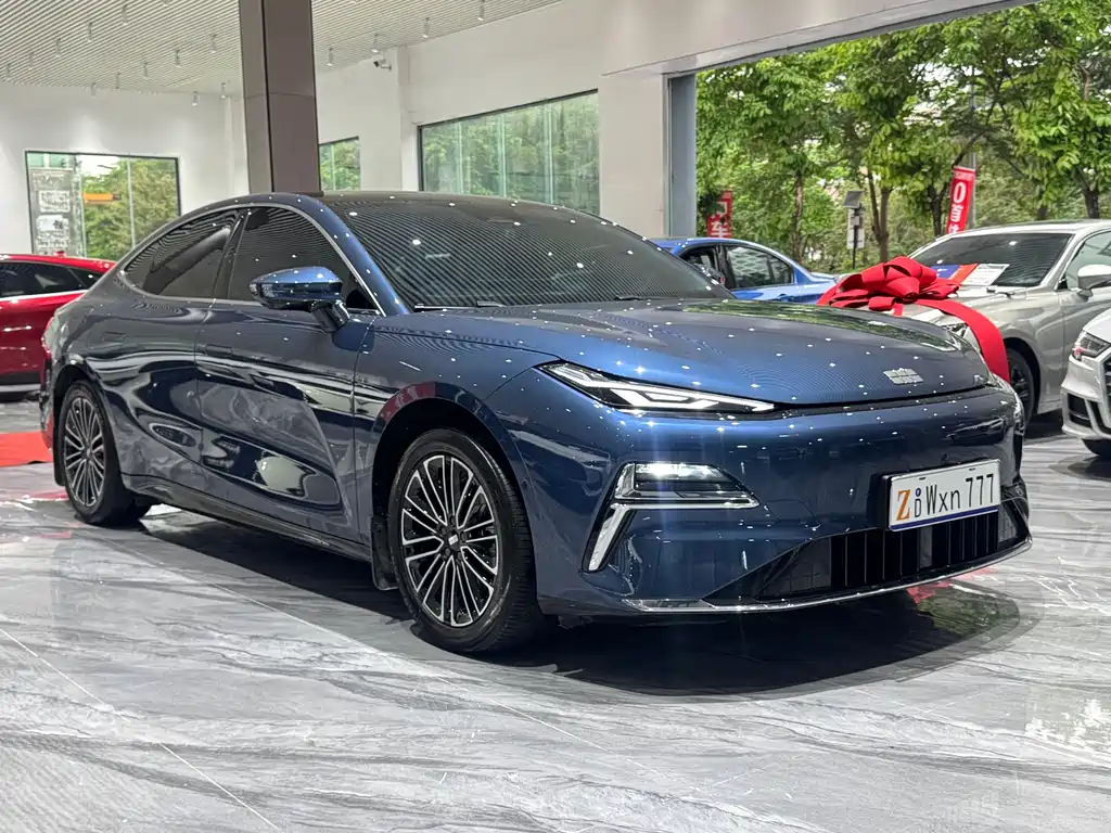 Galaxy Xingyao 8 130 km EM-i Premium