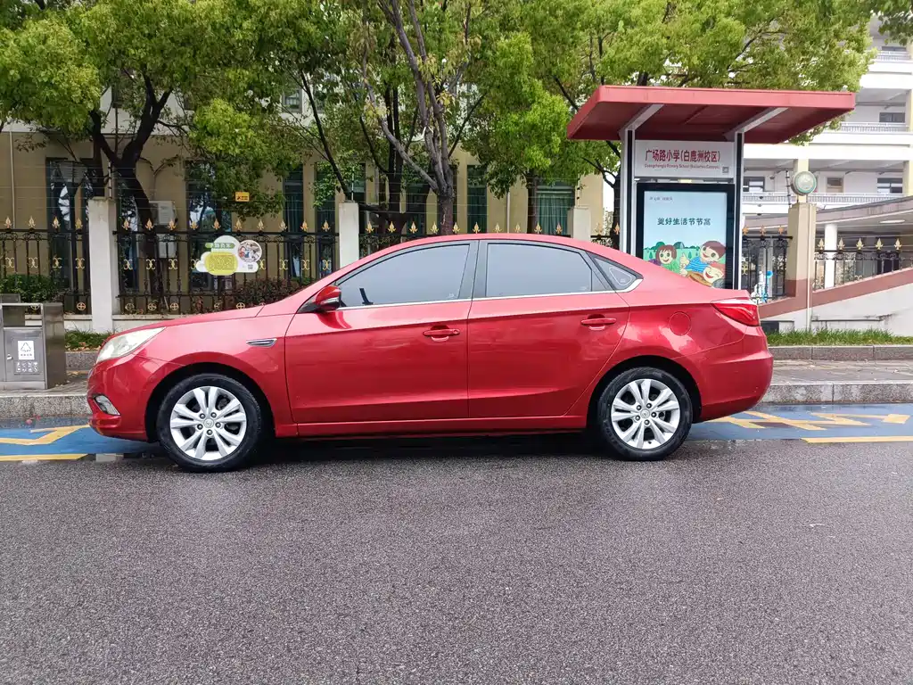 Eado 1.6 L Auto Luxury CN-IV