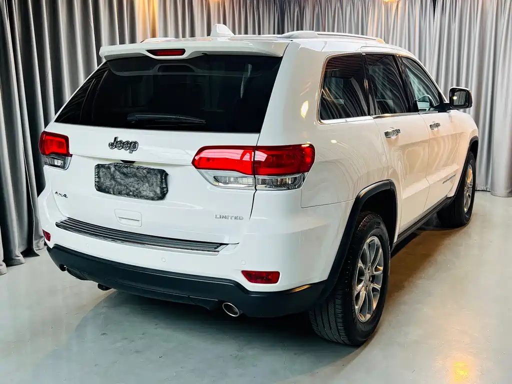 Grand Cherokee (Import) 3.6 L Elite Navigation