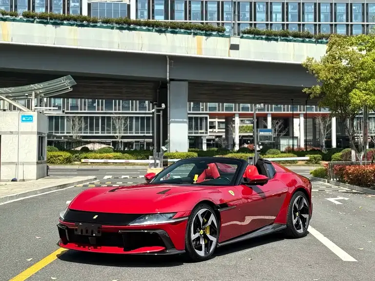 Ferrari 法拉利12 Cilindri 法拉利12 Cilindri 2024款 6.5 L Spider