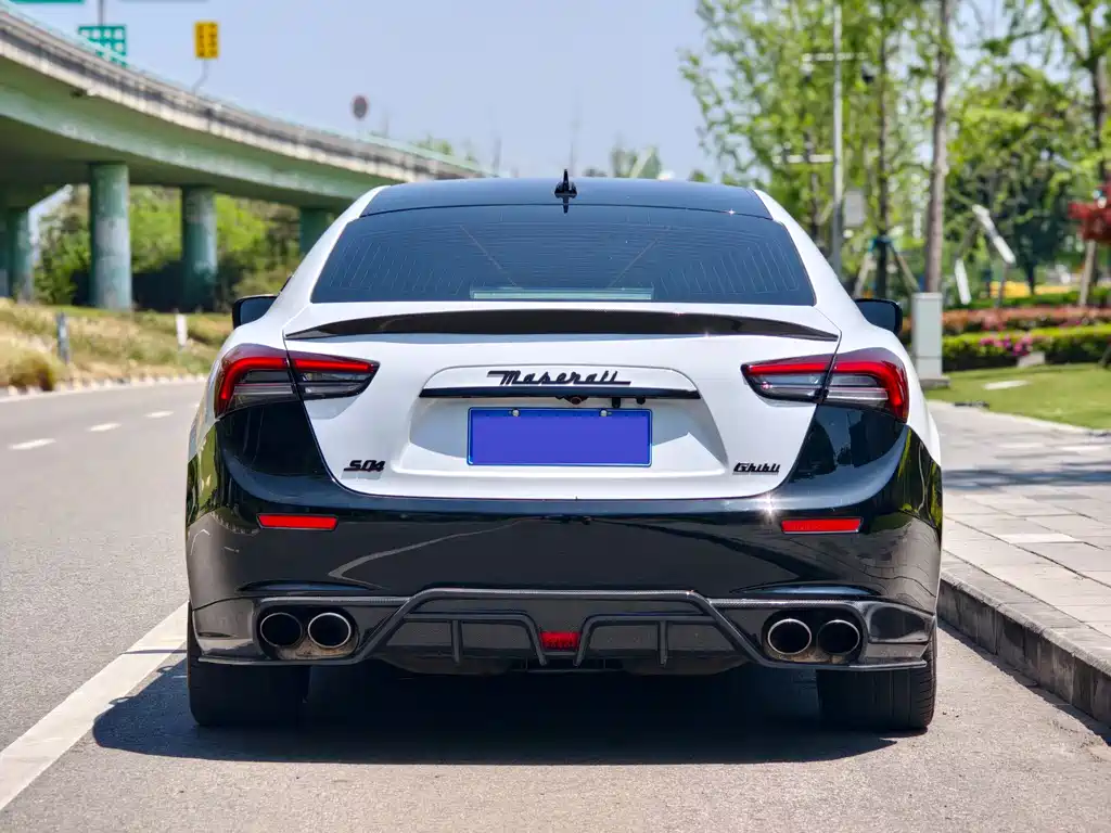 Ghibli 3.0 T Standard