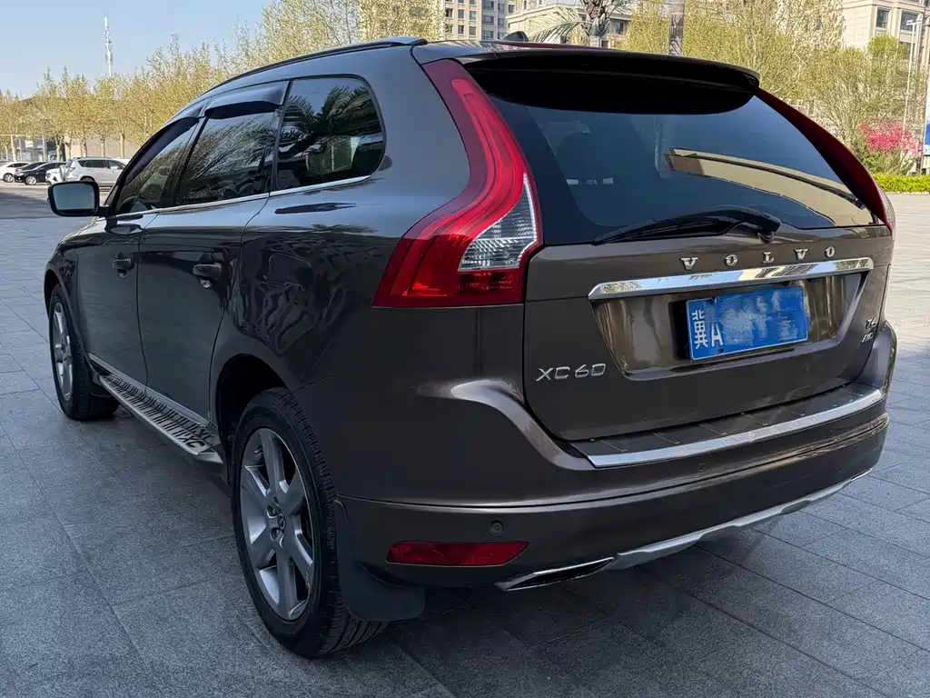 Volvo XC60 (Import) 沃尔沃XC60(进口) 2015款 T6 智逸版