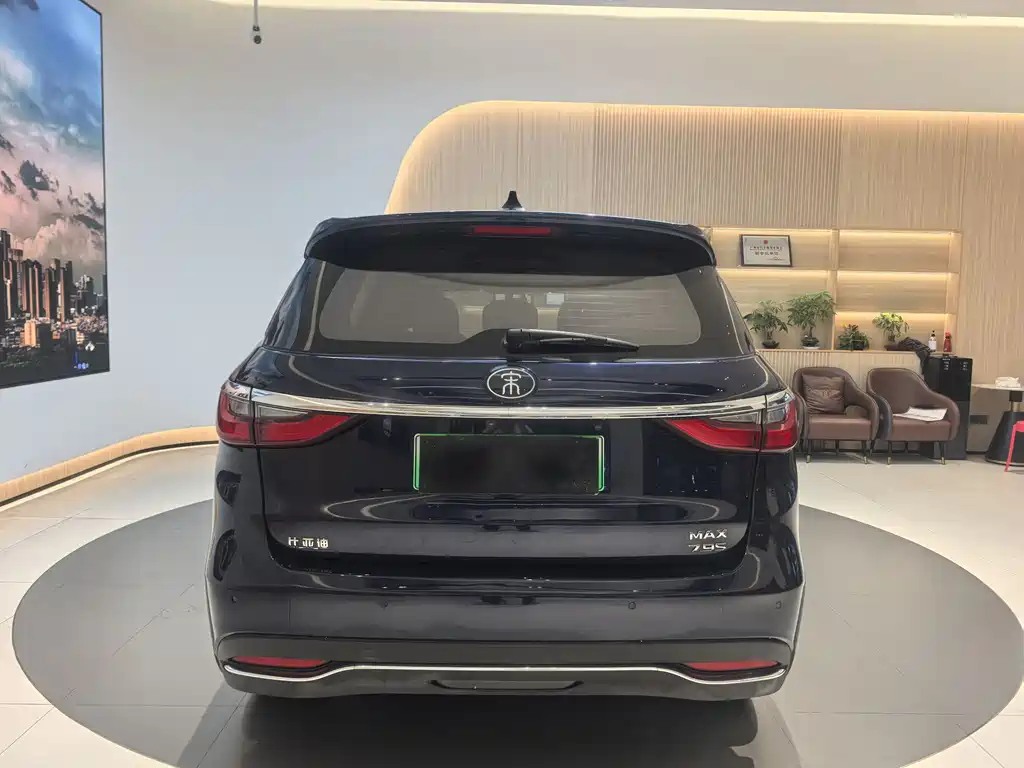 Song MAX NEV 宋MAX新能源 2019款 DM 1.5 T 智联致进型 7座 国VI