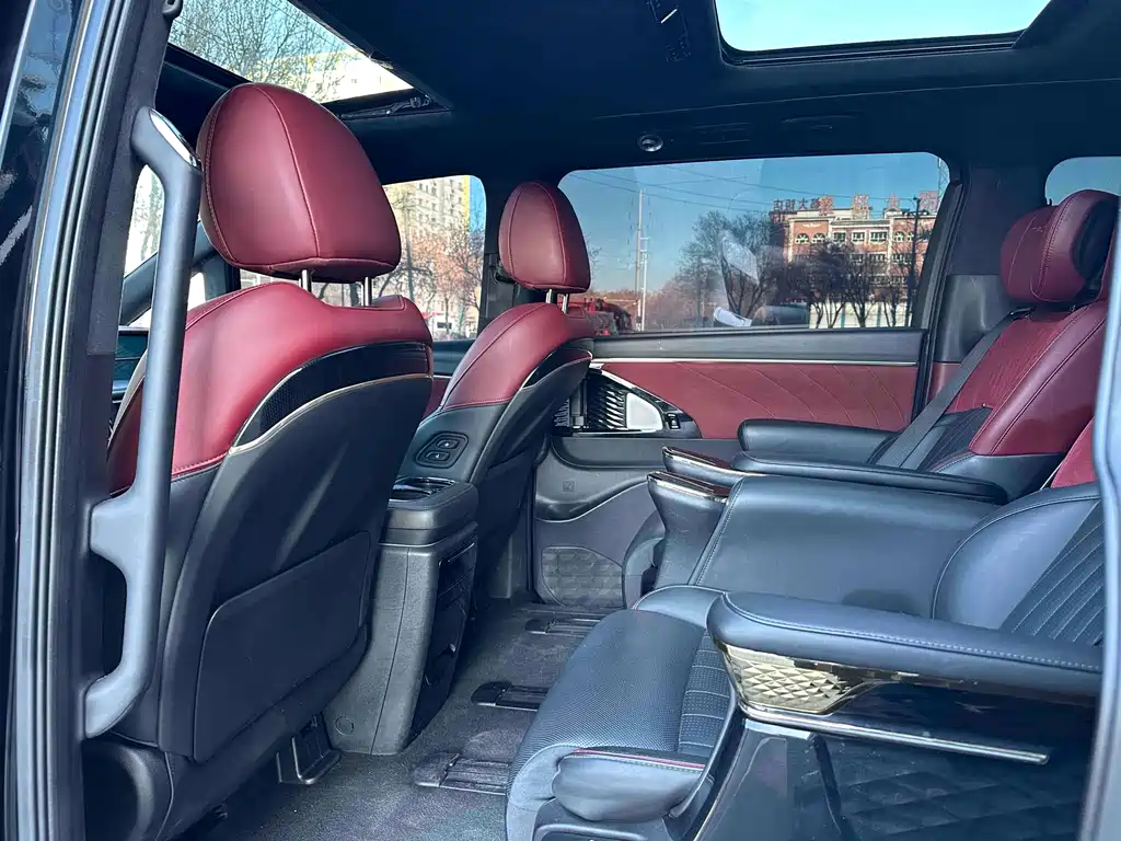 GAC Trumpchi M8 Grandmaster Series 400 T Supreme