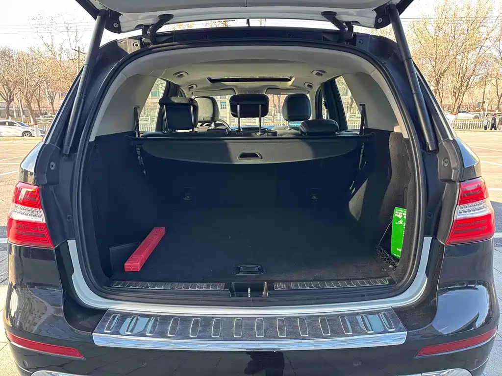 Mercedes-Benz M-Class ML 320 4 MATIC