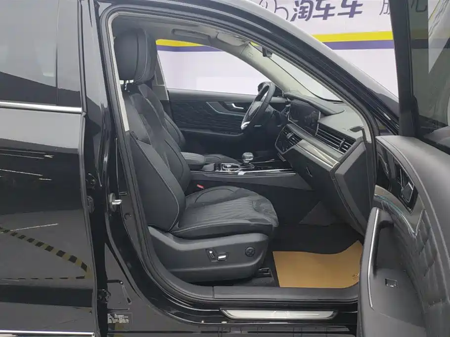 Hongqi HS5 Facelift 2.0 T Connected Flagship Enjoyment 4 WD