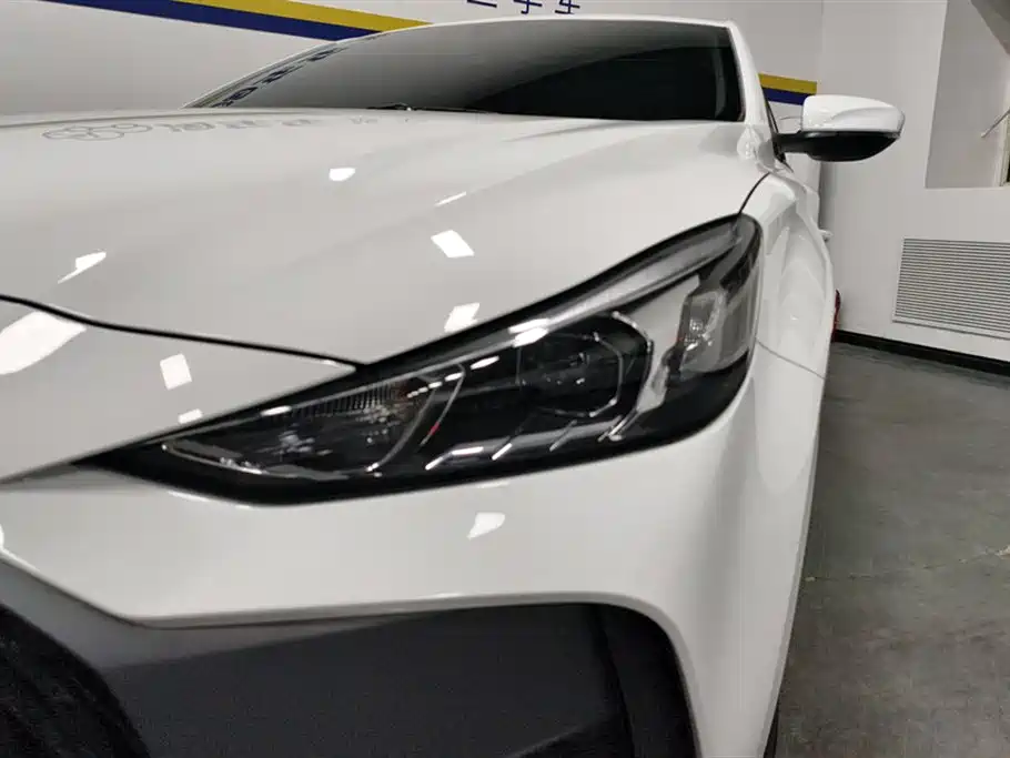 MG5 180 DVVT CVT Style