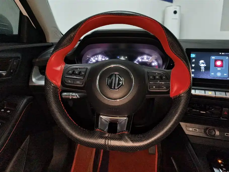 MG5 180 DVVT CVT Style