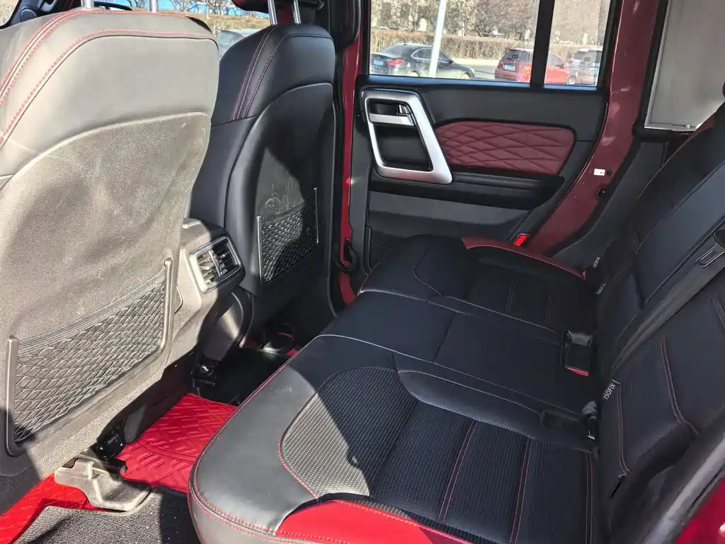 BAIC BJ40 PLUS 2.3 T Auto 4 WD Premium CN-VI