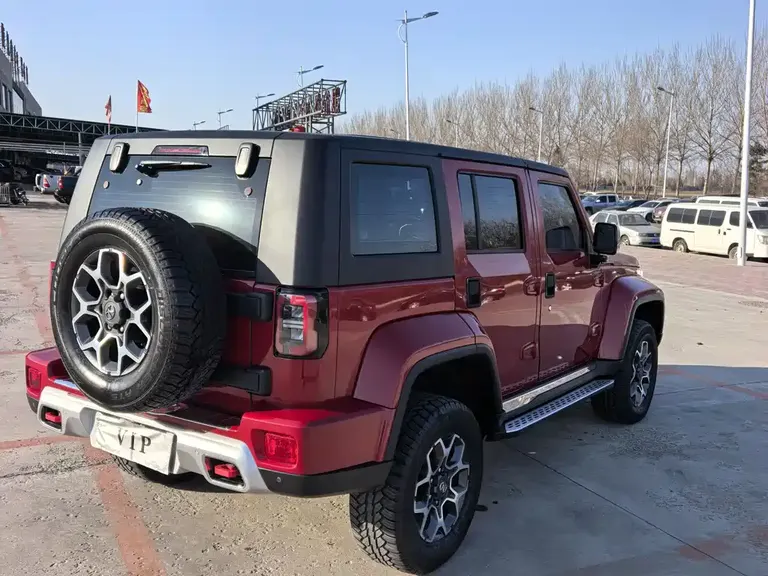 BAIC BJ40 PLUS 2.3 T Auto 4 WD Premium CN-VI