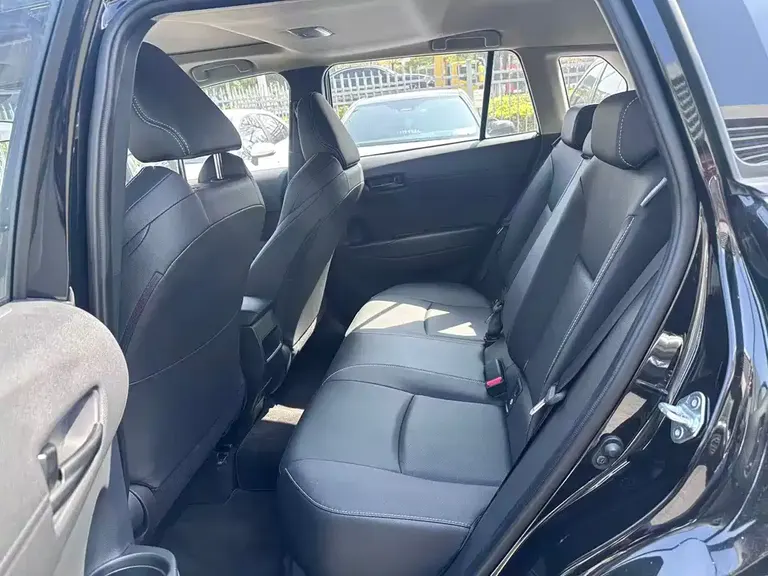 Toyota Frontlander 2.0 L CVT Leading