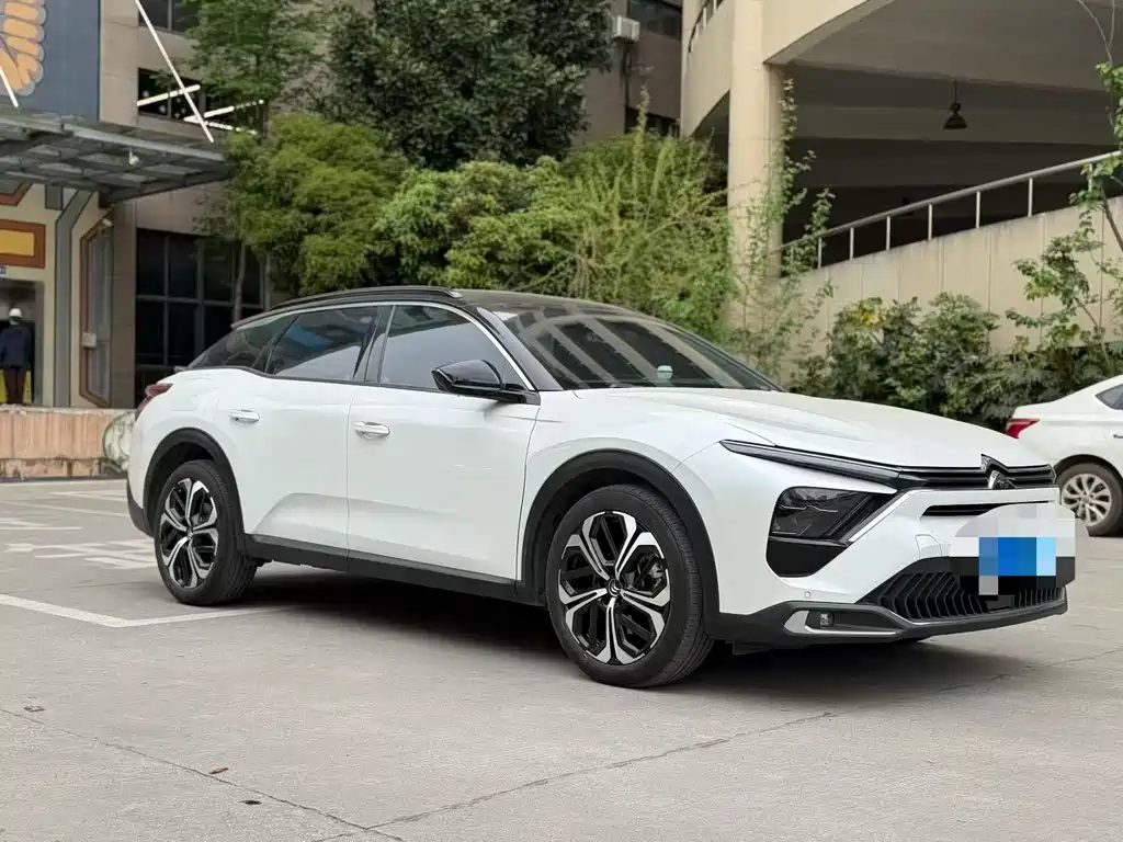 C5 X 凡尔赛C5 X 2023款 1.6 T 耀不凡