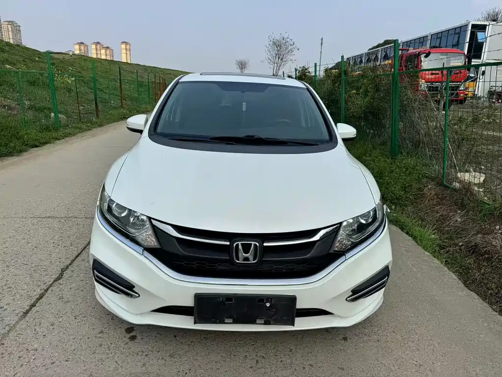 Jade 1.8 L Auto Comfort 5-seat