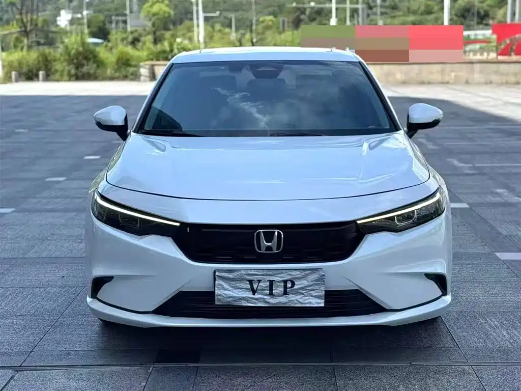 Integra 240 TURBO CVT Tech