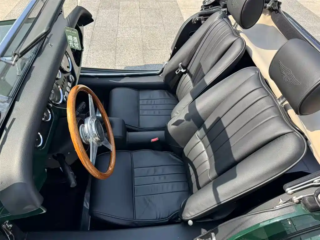 Morgan Plus 4 2.0 L Sport 2-seat