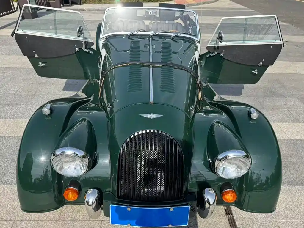 Morgan Plus 4 2.0 L Sport 2-seat