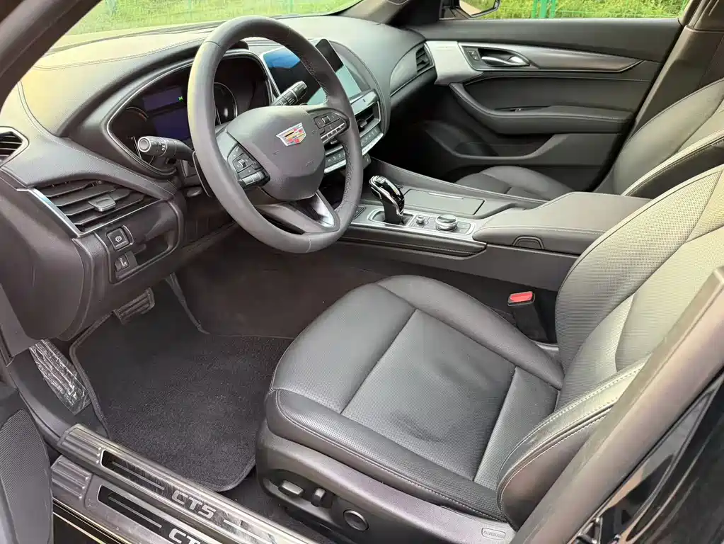 Cadillac CT5 Facelift 28 T Luxury