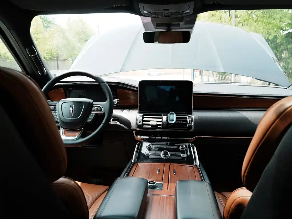 Navigator 3.5 T Honor Shine CN-VI