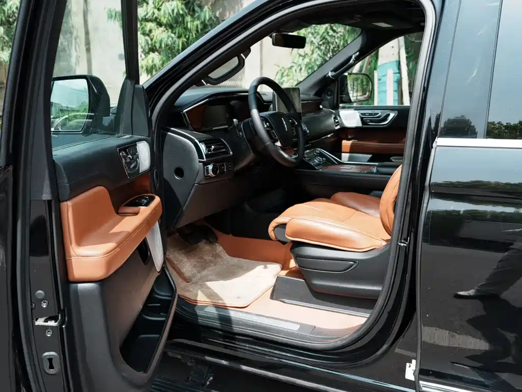 Navigator 3.5 T Honor Shine CN-VI