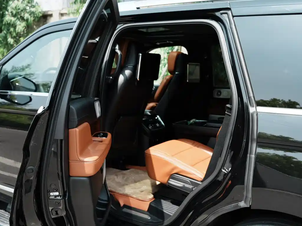 Navigator 3.5 T Honor Shine CN-VI