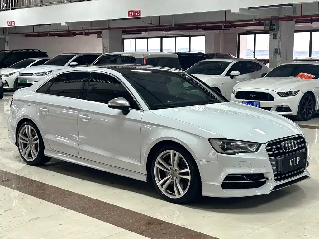 Audi S3 S3 2.0 T Limousine