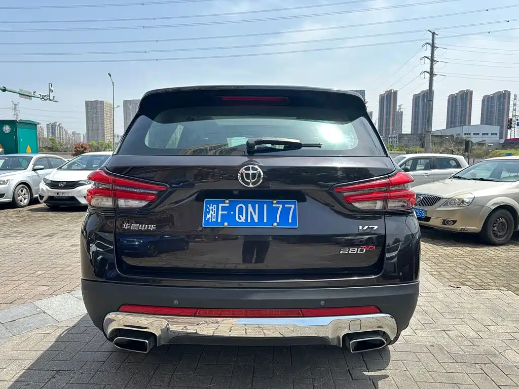 Brilliance V7 中华V7 2018款 280 T 手动豪华型 5座