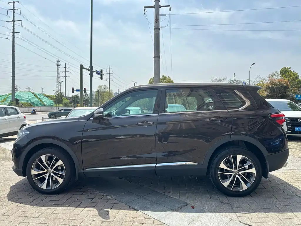 Brilliance V7 中华V7 2018款 280 T 手动豪华型 5座