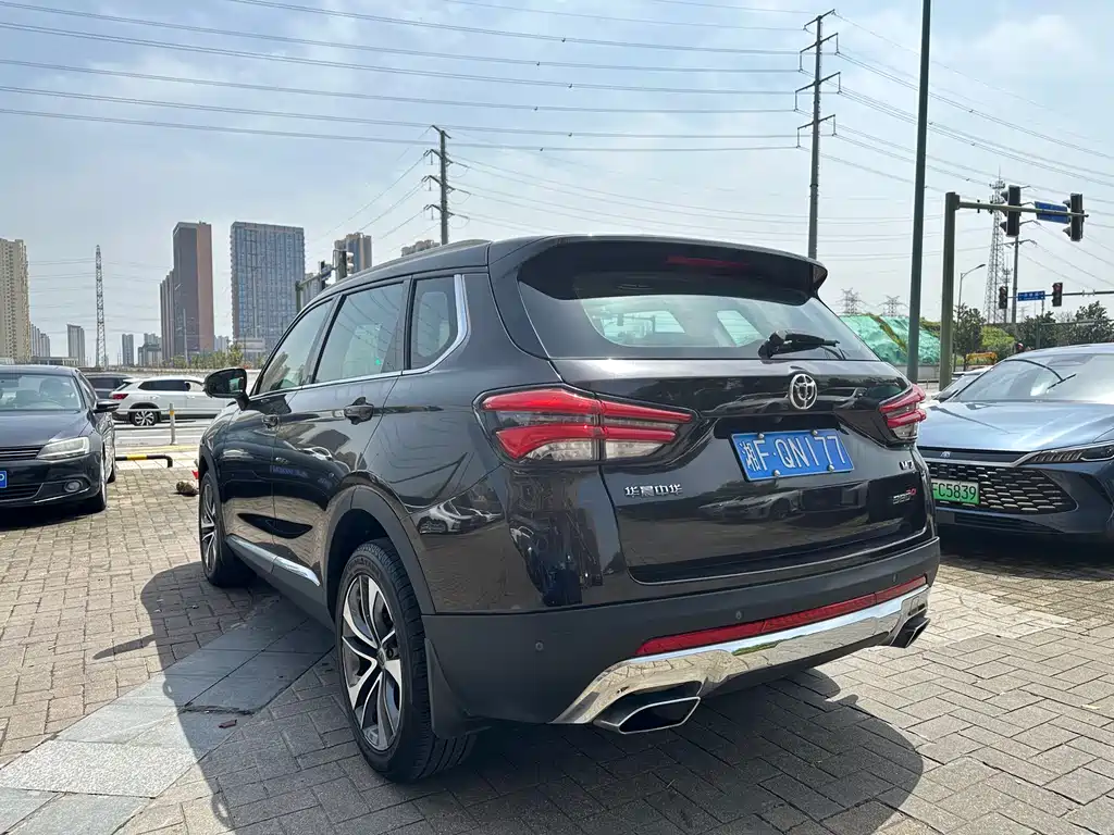 Brilliance V7 中华V7 2018款 280 T 手动豪华型 5座