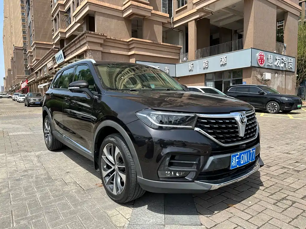 Brilliance V7 中华V7 2018款 280 T 手动豪华型 5座