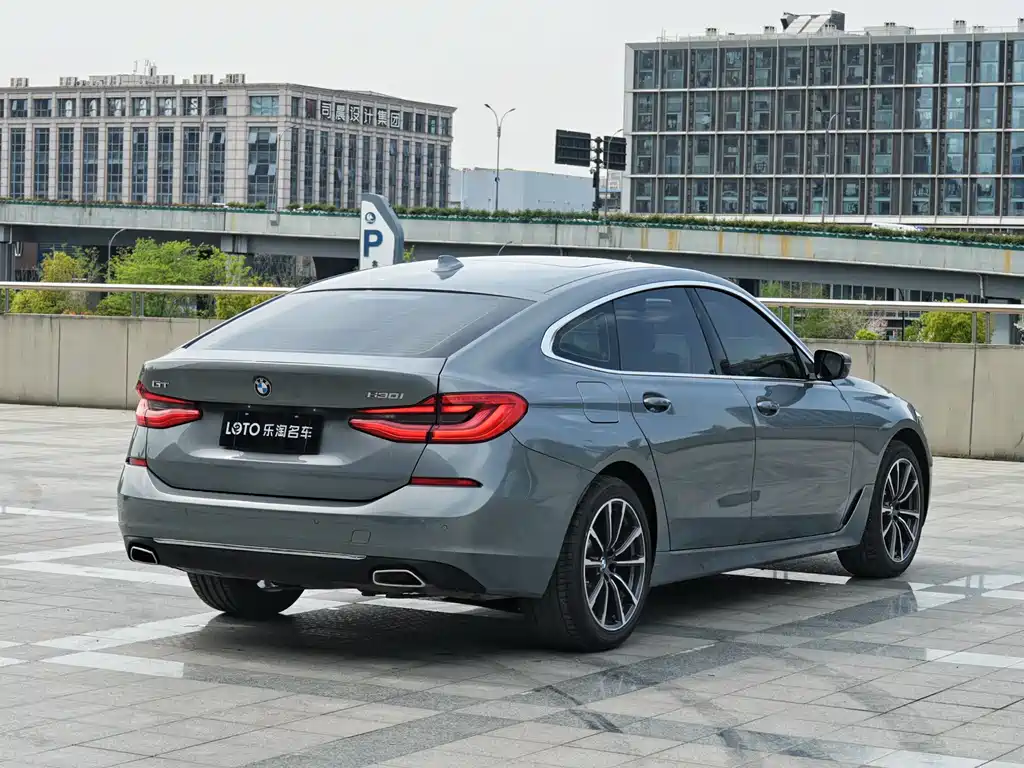 BMW 6 Series GT 630 i Luxury Design Package