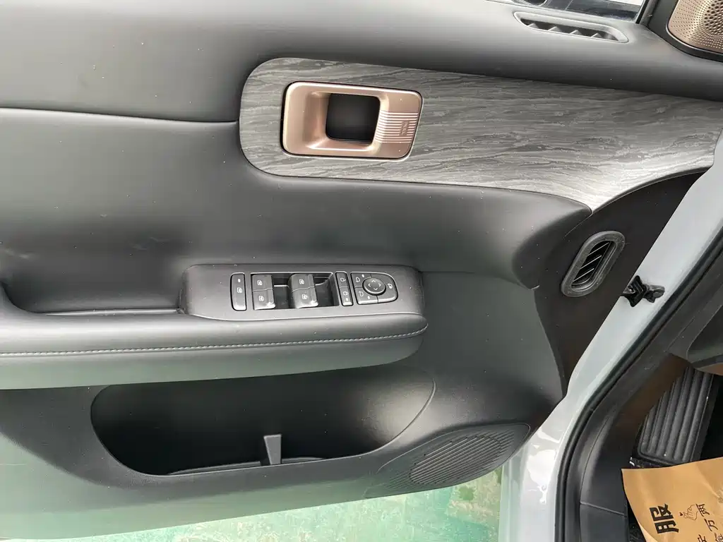 Wuling Starlight S 五菱星光S 2025款 130 km 领航型