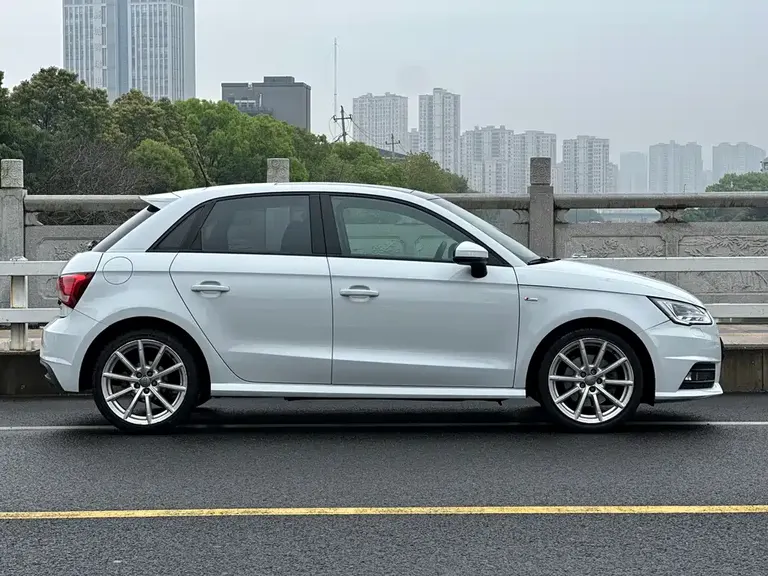 Audi A1 30 TFSI Sportback S Line Sport